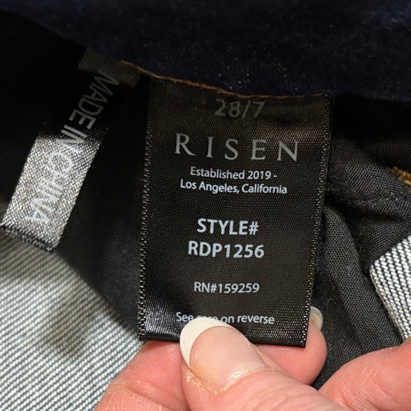 Blue Ankle Cropped Distressed Jeans - Picture 4 of 4